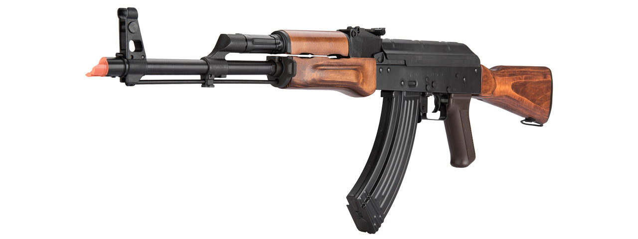 LCT AKM