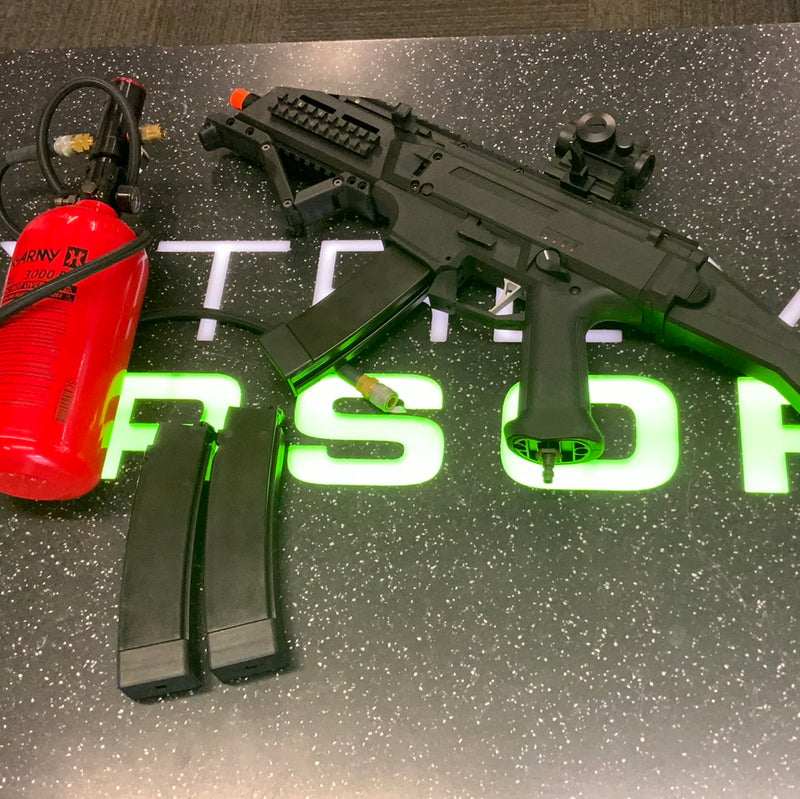 USED ASG Scorpion EVO w/ Tank, Line, Regulator and 3 Magazines