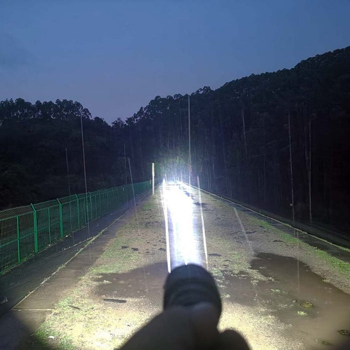 K3 1600 Lumen 600m Flashlight